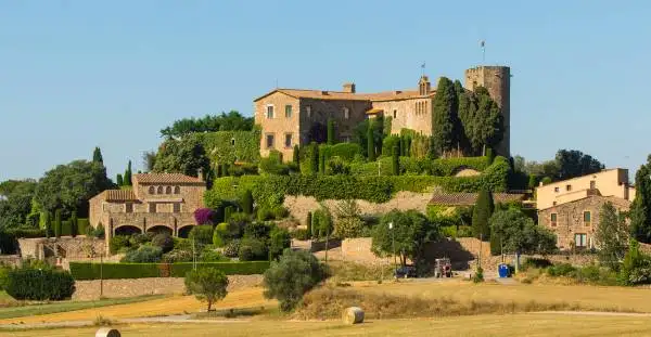 Restored medieval castle in the heart of the Costa Brava