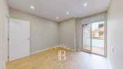 Completely Renovated Apartment on Rambla del Poblenou - picture 14 title=