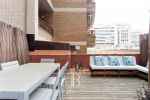 Renovated apartment in Eixample, on a semi-pedestrian street. - picture 18 title=