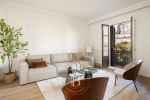 Spectacular luxury apartment with a complete renovation in the heart of Eixample - picture 4 title=