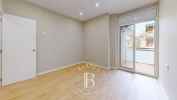 Completely Renovated Apartment on Rambla del Poblenou - picture 18 title=