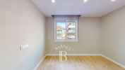 Completely Renovated Apartment on Rambla del Poblenou - picture 10 title=