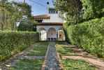 HOUSE HISTORIC IN FRONT OF THE SEA IN PRESTIGIOS SAGARO AREA