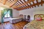 Traditional farmhouse in complete privacy, surrounded by olive groves in Girona, Costa Brava. - picture 17 title=