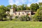 A spectacular farmhouse with breathtaking views and rich cultural heritage