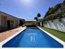 House with swimming pool in the center of Argentona, 30 minutes from Barcelona. - picture 13 title=