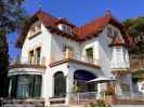 20th century modernist house with swimming pool for sale in Sant Andreu de Llavaneres, Barcelona.